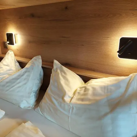 Szálloda Klug Zum Ehrensepp 3*