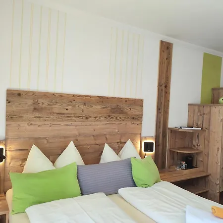 Hotell Klug Zum Ehrensepp Modriach