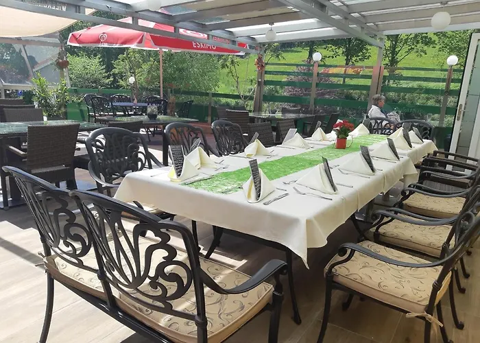 Klug Zum Ehrensepp Hotell