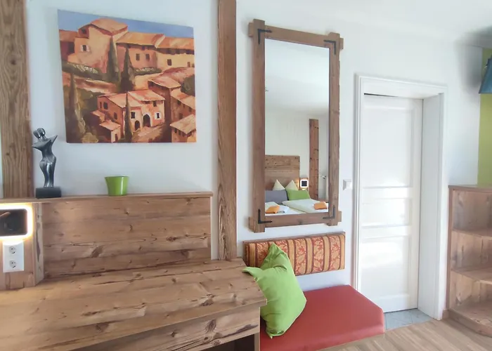 Hotell Klug Zum Ehrensepp 3*